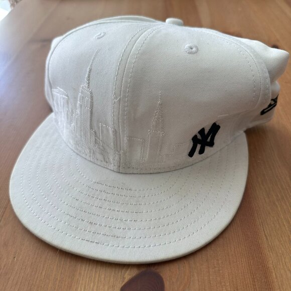 New Era Other - New Era 59FIFTY NY Yankees Fitted Hat 7 1/2 White NYC Skyline Embroidered